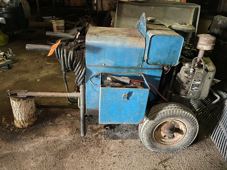 #1605-•-miller-a/c-power-and-welding-generator-image-1