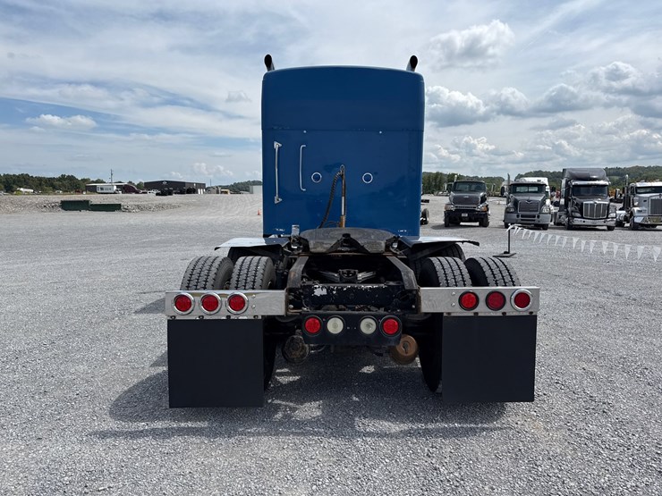 2006-kenworth-w900l-image-7