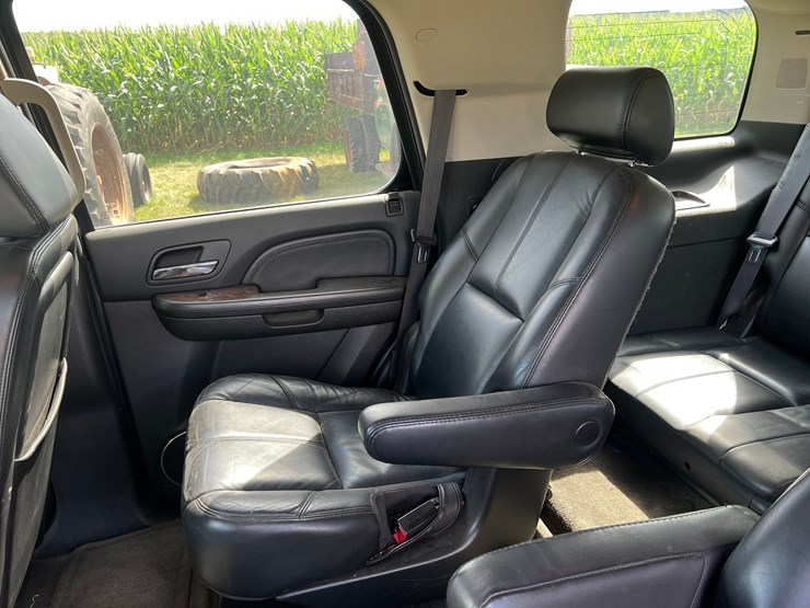 2008-gmc-yukon-denali-image-25