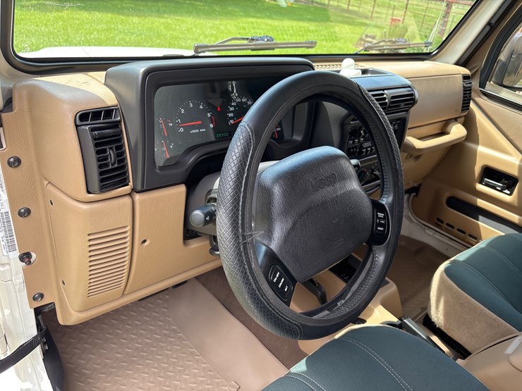 2002-jeep-wrangler-image-22