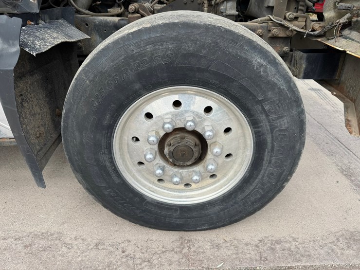 1995-mack-rd688s-image-91
