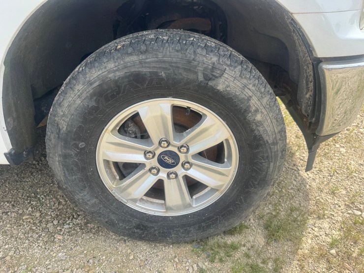 2019-ford-f150-xlt-image-60