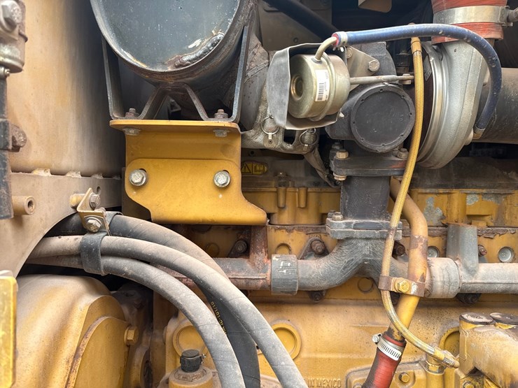 caterpillar-160m-awd-image-59