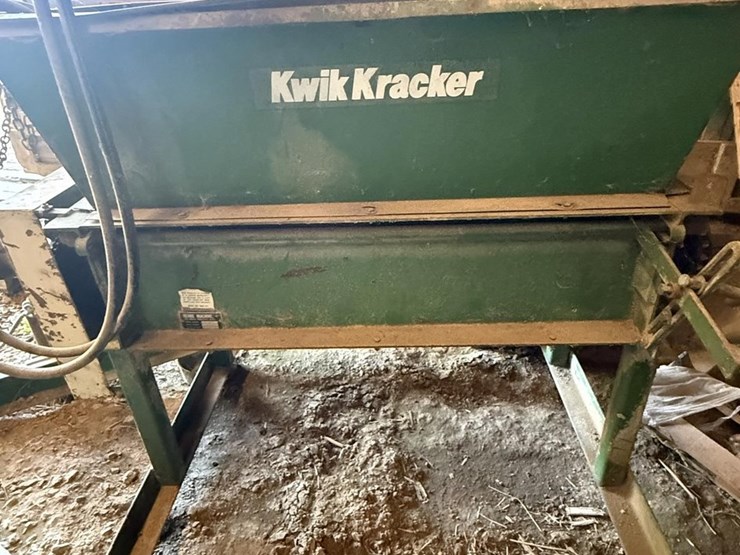 #144-•-henke-kwik-kracker-roller-mill-image-4