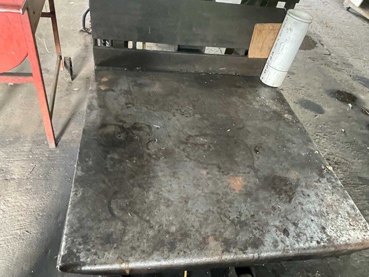 #1687-•-big-joe-steel-platform-and-foot-operated-hydraulic-mechanism-image-5