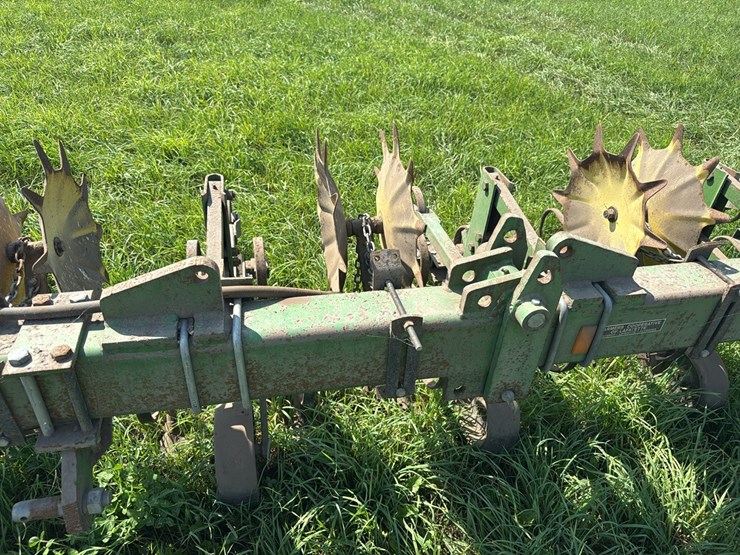 john-deere-8-image-6