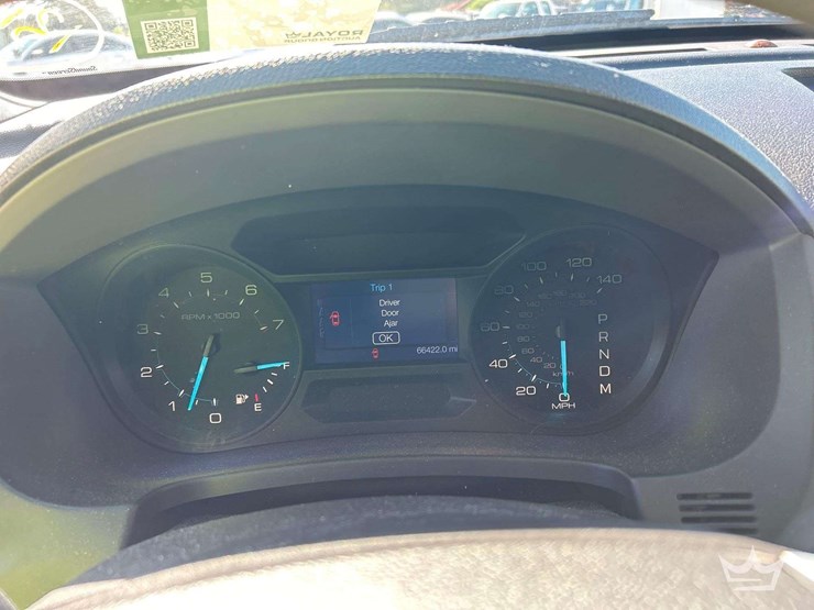 2015-ford-explorer-image-14