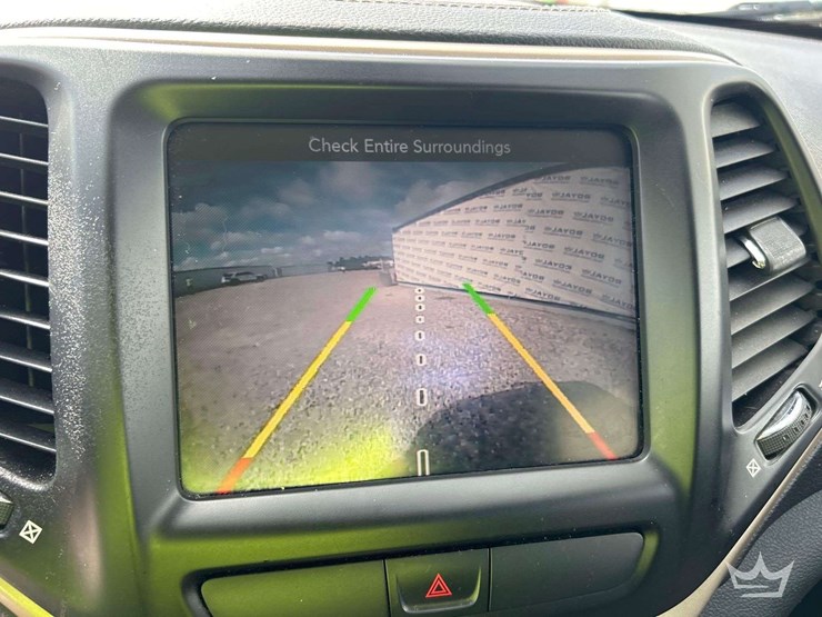 2015-jeep-cherokee-image-19