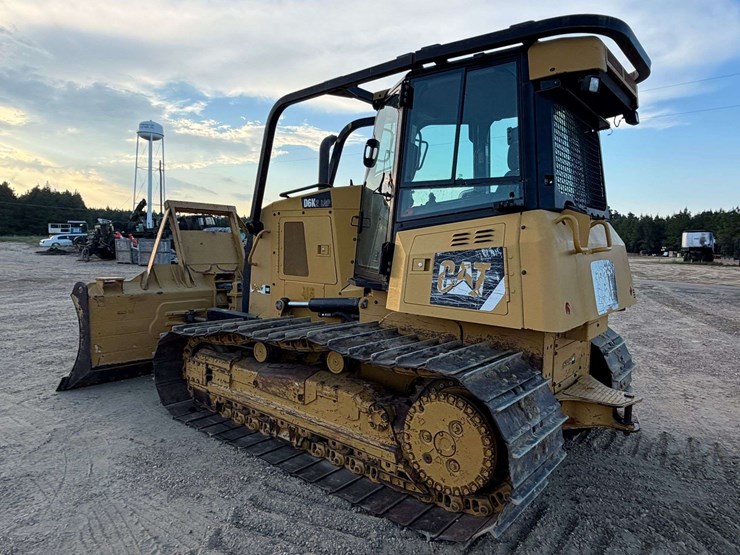 2016-caterpillar-d6k2-lgp-image-4