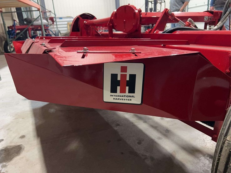 international-harvester-2a-6’-hay-conditioner-image-25