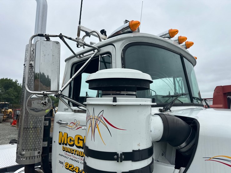 #61467-•-1991-mack-rd360s-day-cab-truck-tractor-image-11