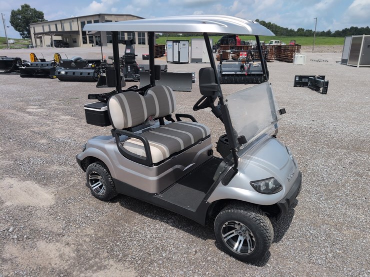 #189-•-2024-icon-2-passenger-electric-image-2