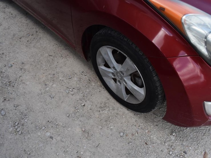 2014-hyundai-elantra-(vin-#-5npdh4ae7dh448028)-(showing-appx-181,723-miles,-image-3