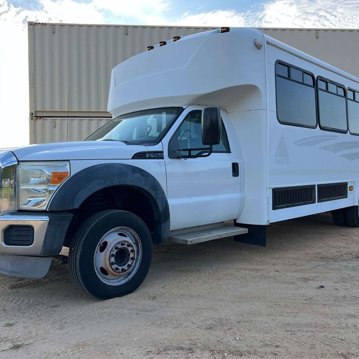 2013 FORD F550
