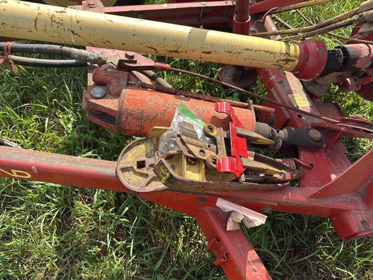 new-holland-456-image-5