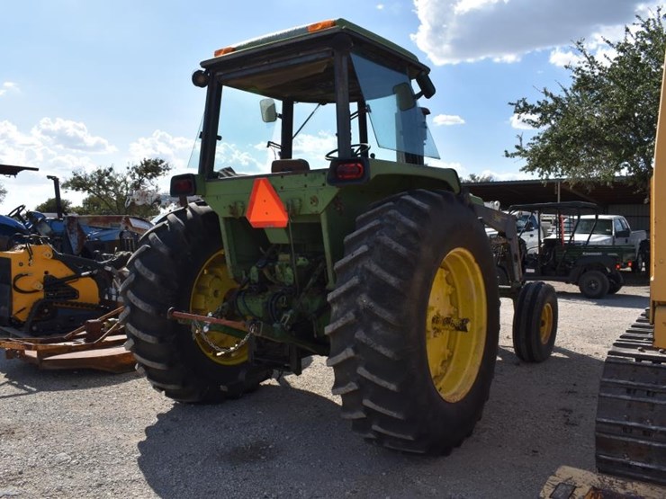 john-deere-4430-image-8