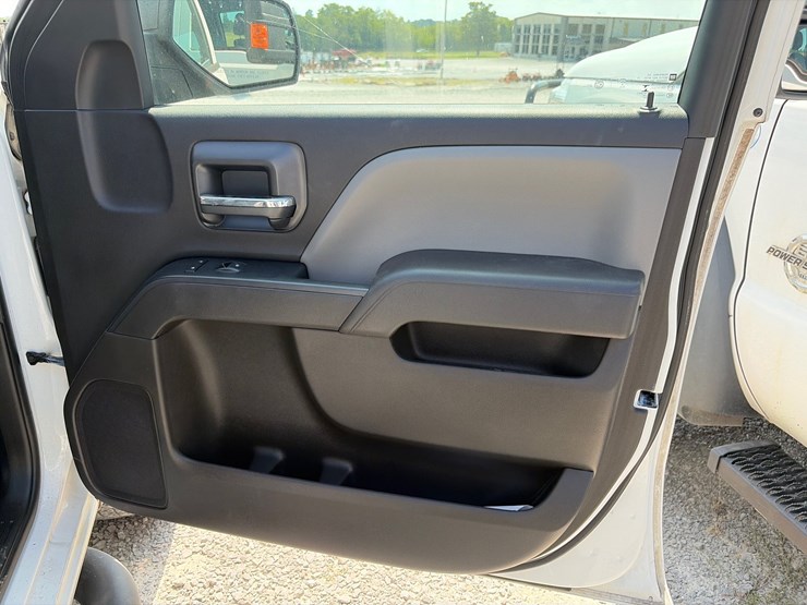 2018-chevrolet-silverado-1500-image-20