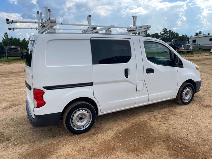 2017-chevrolet-city-express-image-3