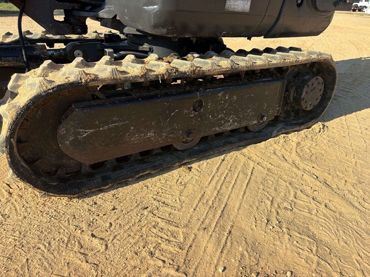 2019-kubota-k008-3-image-17