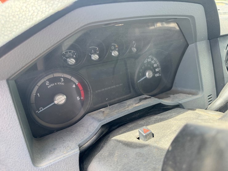 2012-ford-f350-image-49