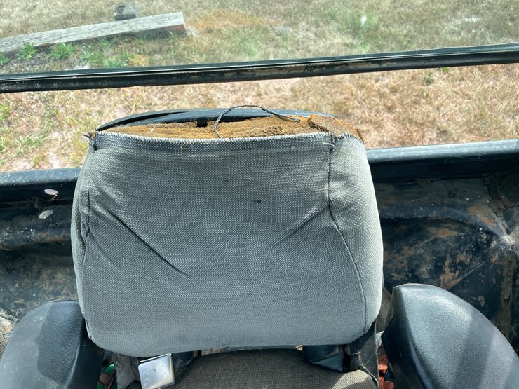 john-deere-4640-image-40
