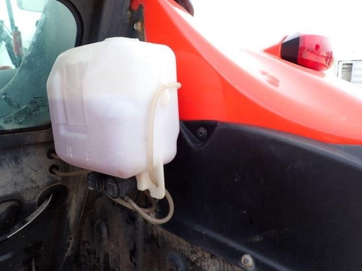 2019-kubota-m4-071-image-56