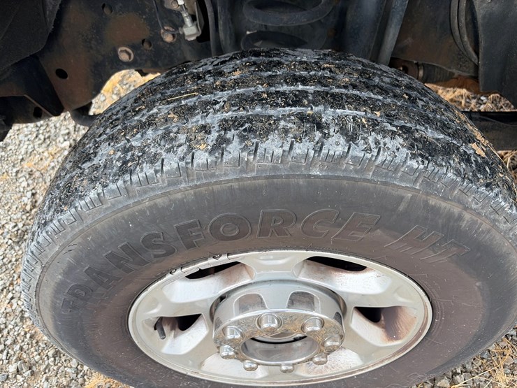 2013-ford-f350-image-25
