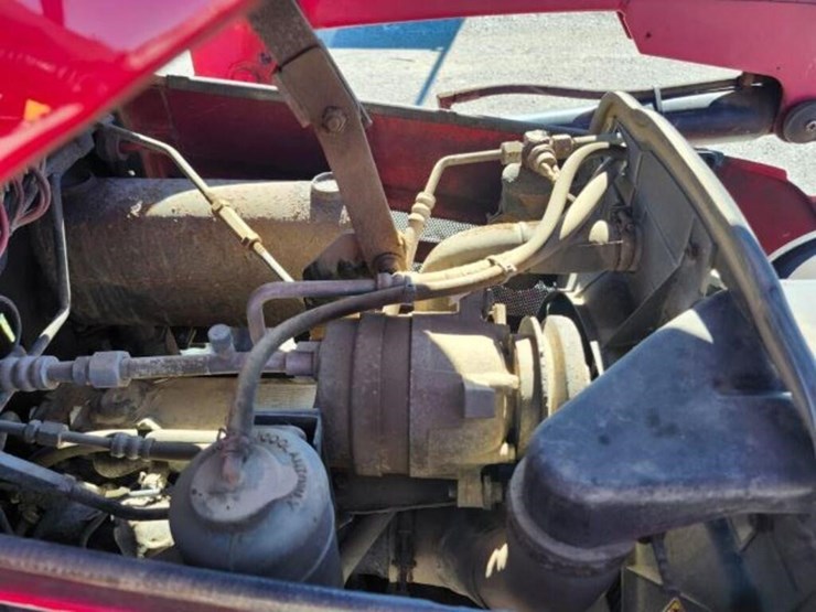 2013-mahindra-5010-hst-image-32