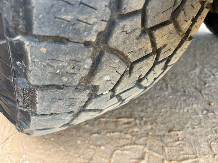 2019-ram-2500-tradesman-image-23
