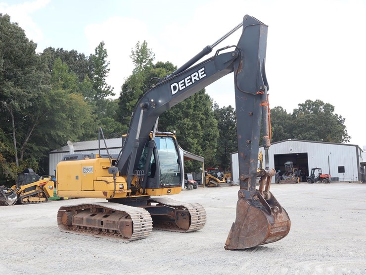 2014-deere-160g-lc-image-18