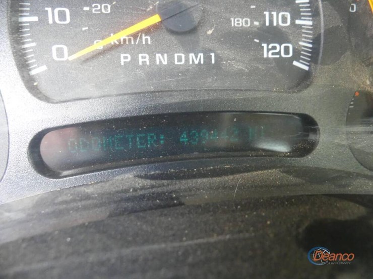 2006-chevrolet-2500hd-image-9