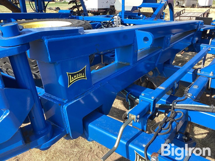 2023-landoll-1770-40-image-17