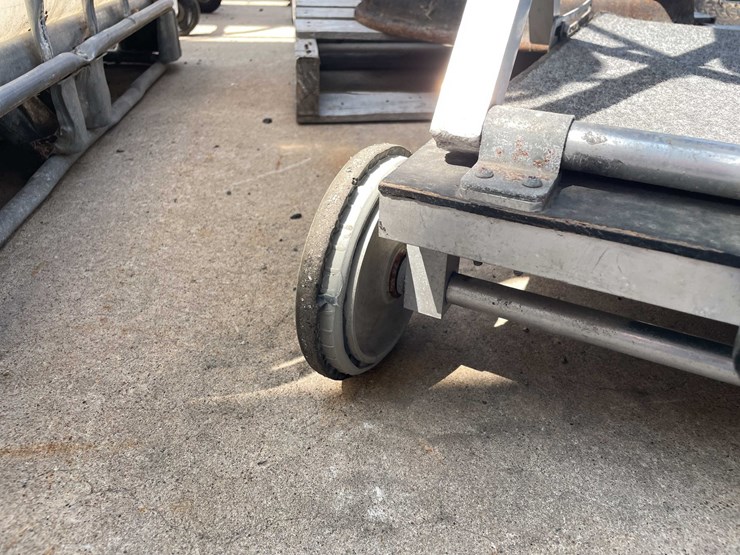 #9144-•-utility-cart-(03)-image-7