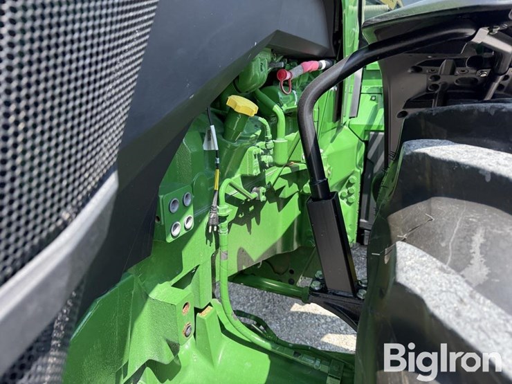 2024-john-deere-8r-250-image-12
