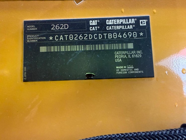 2015-caterpillar-262d-image-27