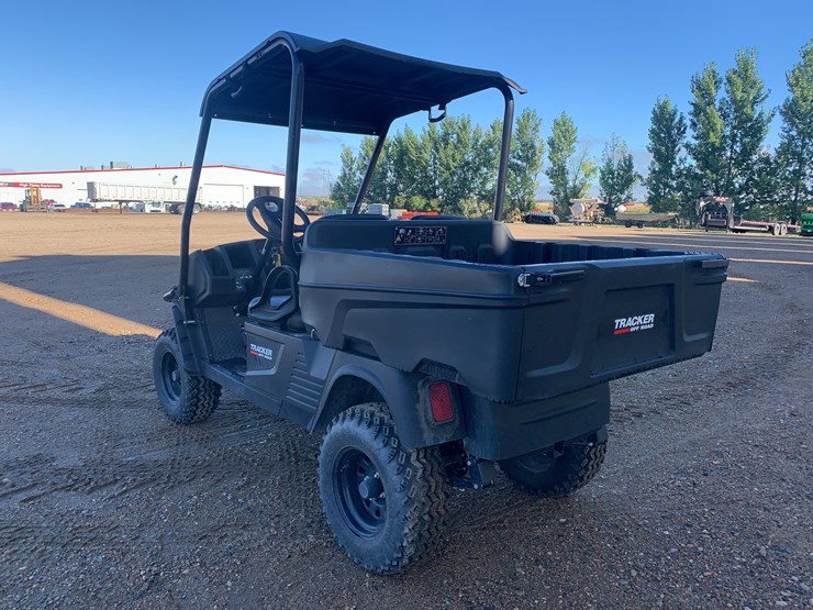 tracker-ox-400-utv-image-14