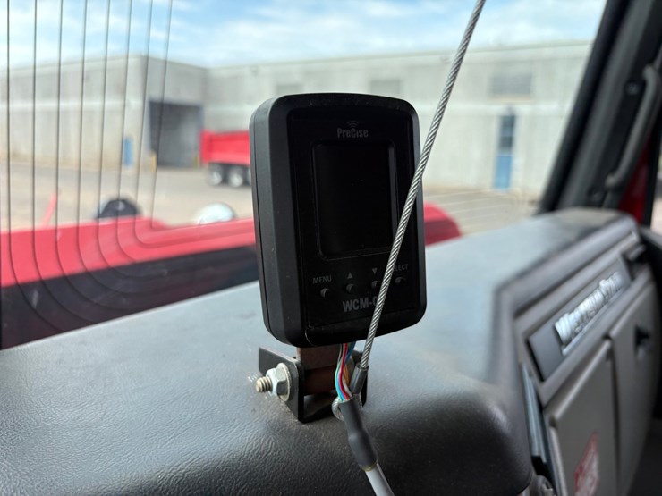 2018-western-star-4700sf-image-142