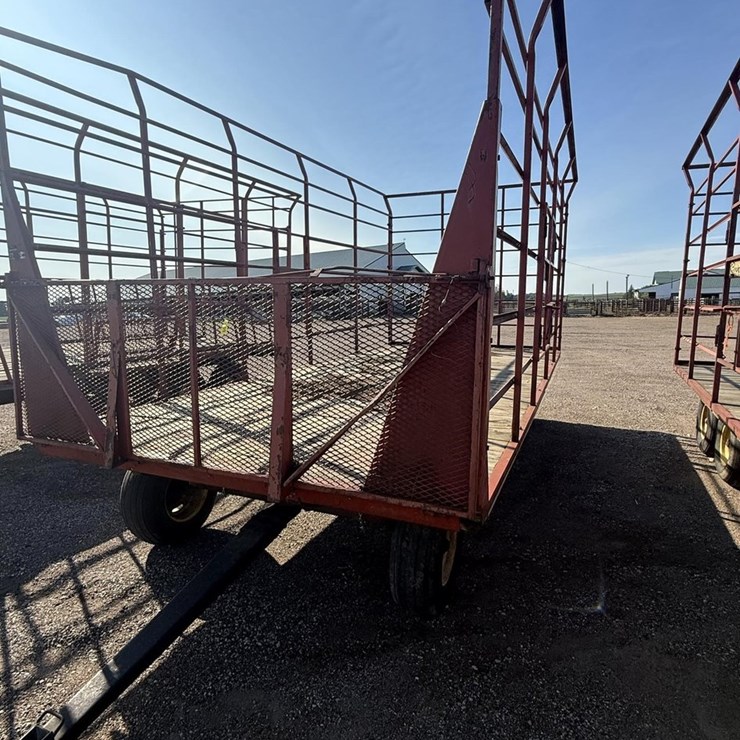 #109 • 20' Gruett's Tandem Bale Rack