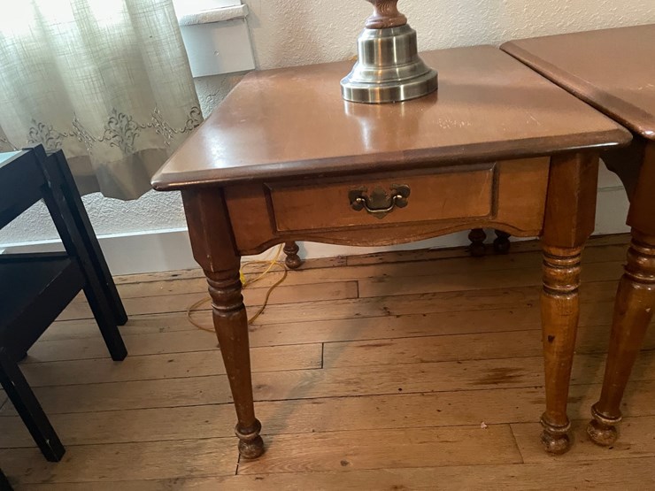 #6244-•-(2)-end-tables-and-lamps-image-5