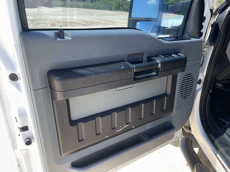 2011-ford-f250-image-9