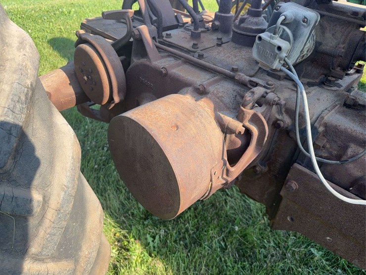 john-deere-b-image-30