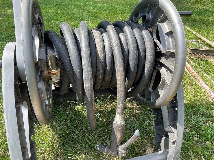 #1673-•-hose-and-hose-reel-image-3
