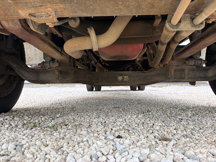 2011-ford-f650-image-31