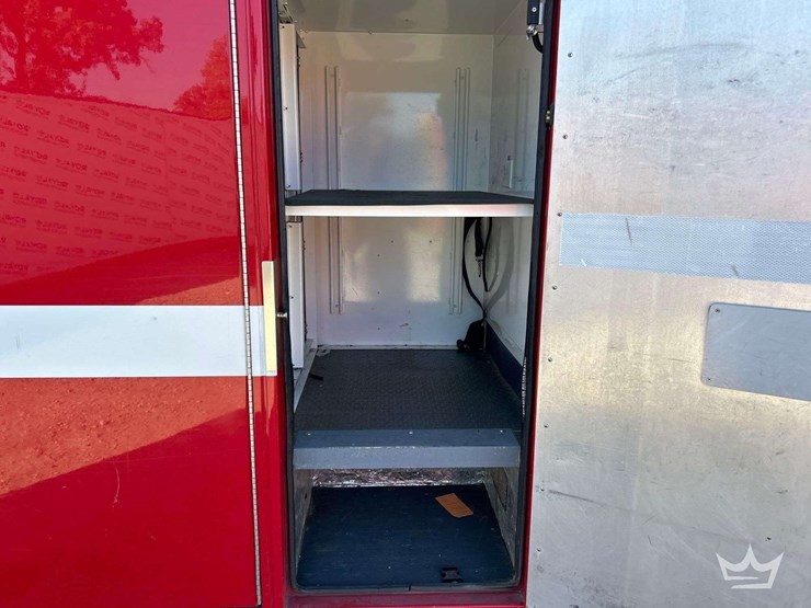 2018-dodge-3500-image-36