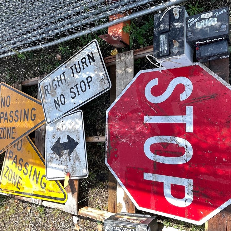 #10640 • (7) Signs