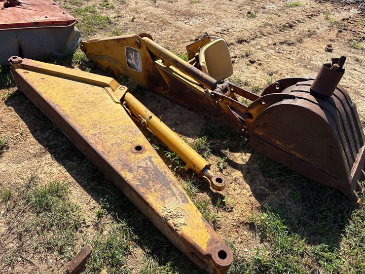 deere-410d-image-25