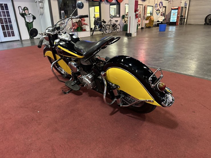 #159-•-1947-indian-chief-motorcycle-image-4