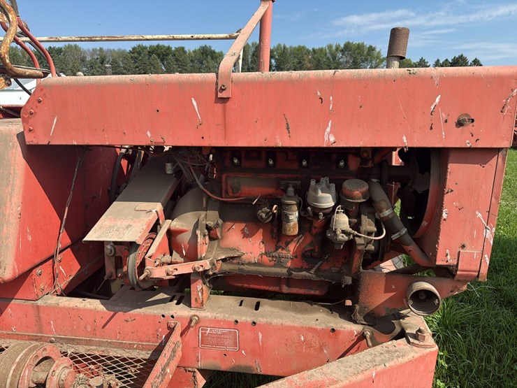 hesston-300-image-5