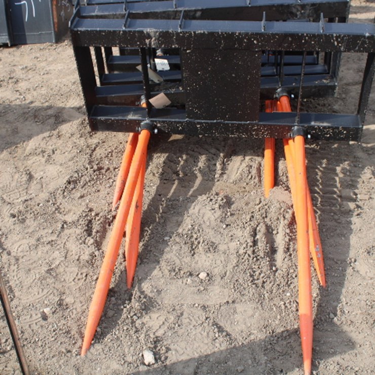 #5017 • bale spear