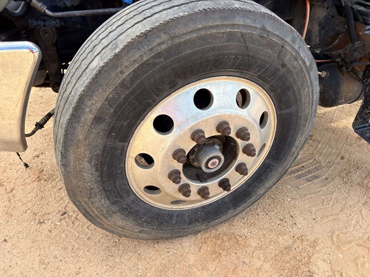 2012-international-durastar-4400-image-8